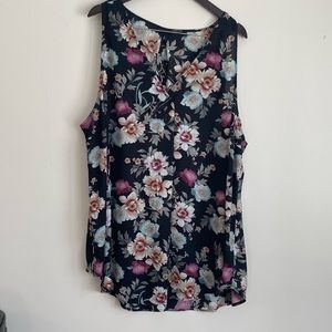 Torrid black floral flowy tank